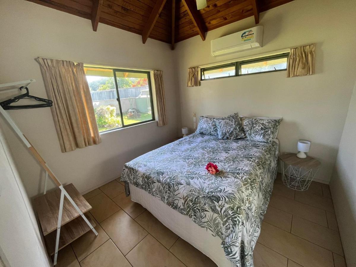 Paparei Beachfront Bungalows, Aitutaki Арутанга Екстериор снимка